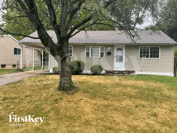 915 Campion Ln, Florissant, MO 63031