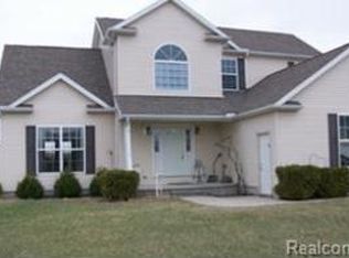 6141 State Rd, Lakeport, MI 48059