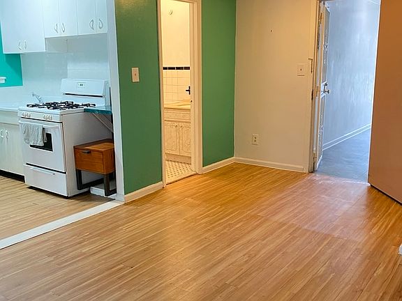 3rd image of 33-27 29th St #1R