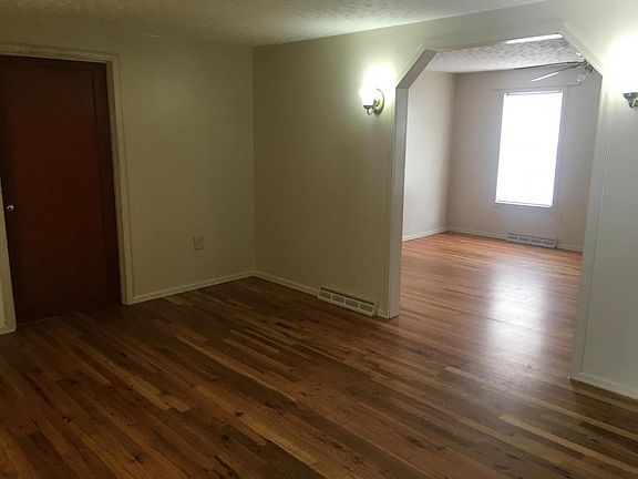 2nd image of 1709 E C St
