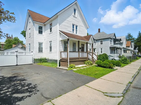 18 Olive St, Springfield, MA 01109