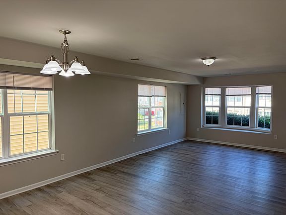 5th image of 128 Cobbler Ln