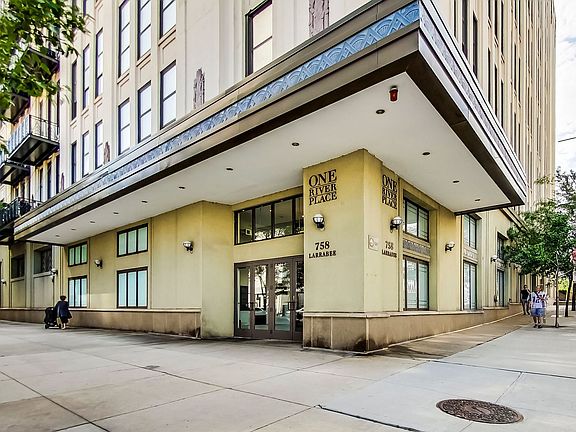 2nd image of 758 N Larrabee St APT 314
