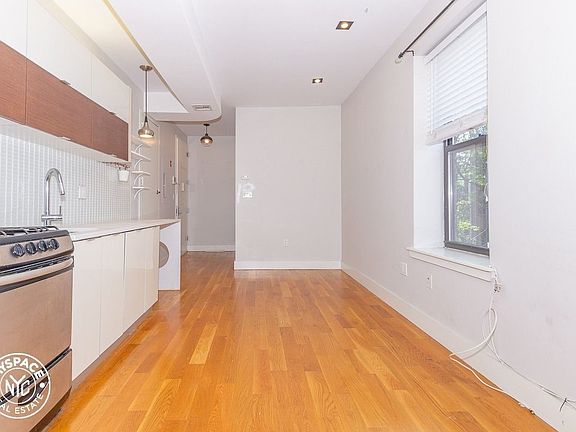 4th image of 64 Saint James Pl #5FR