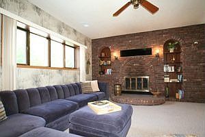 4th image of 5745 Lake Sarah Heights Dr