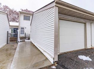 1556 S Oberlin Cir, Fridley, MN 55432