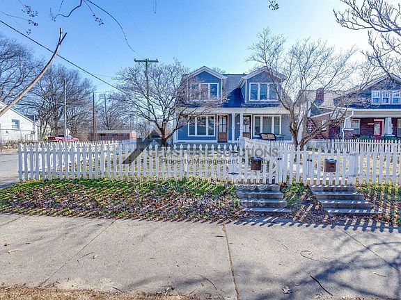 2nd image of 628 Shelby Ave #B