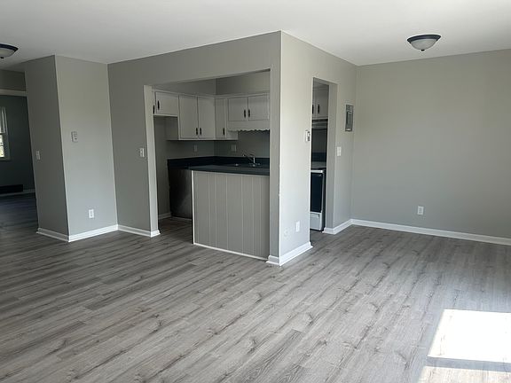 4th image of 3190 Valerie Arms Dr #10