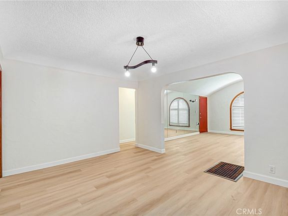 5th image of 7422 Brighton Ave