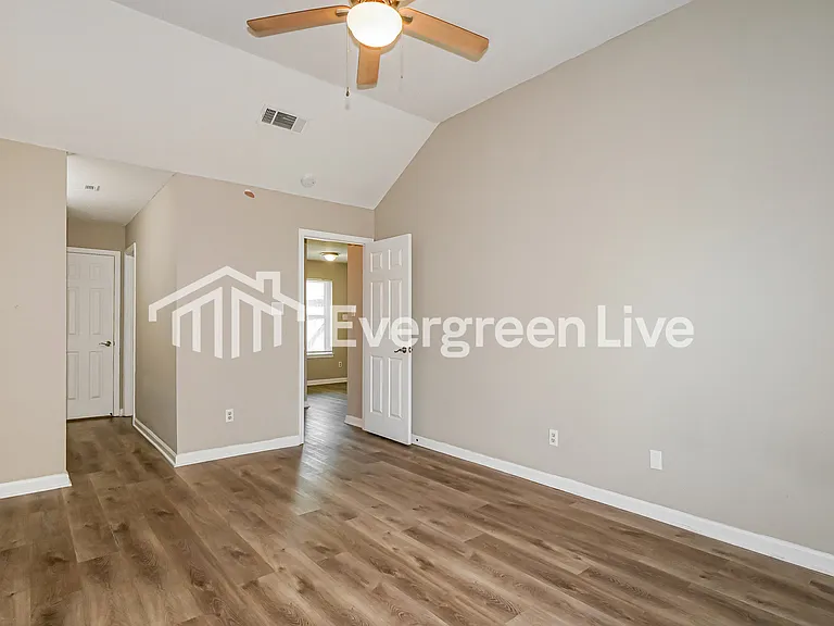 8402 Honey Dr — Photo 7