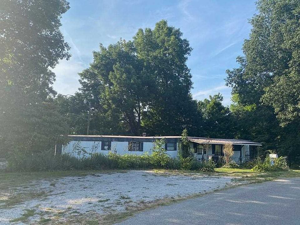 2nd image of 799 Jenny Rd