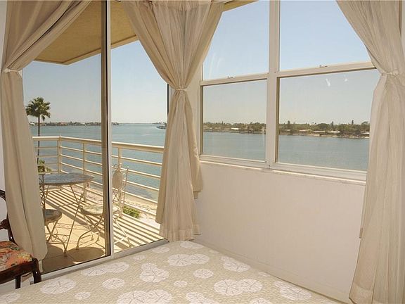 4th image of 5701 Bahia Del Mar Cir APT 501