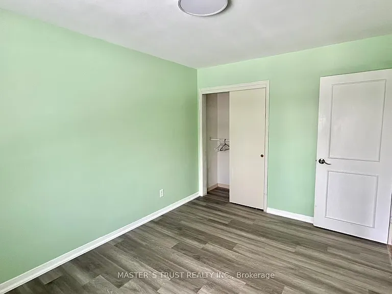 5183 Cherryhill Cres — Photo 21