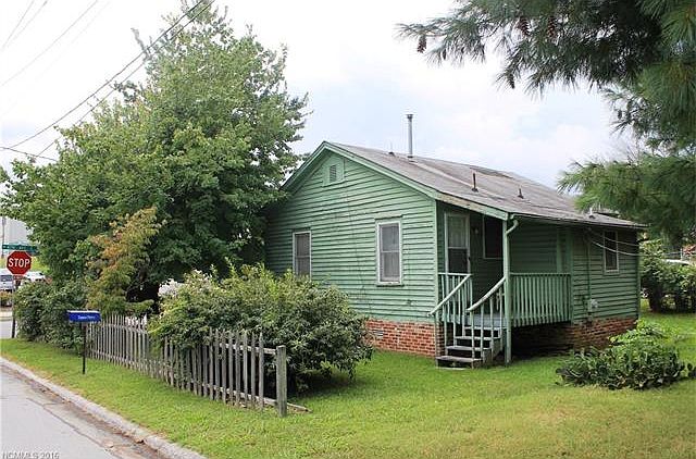 2nd image of 327 4th Ave E