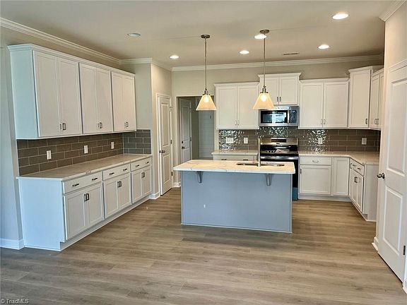 2nd image of 3590 Townland Cir