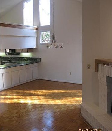 4th image of 604 Clusterwood Dr