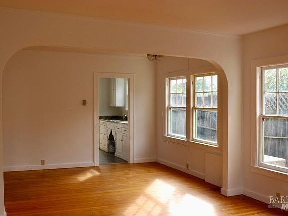 2nd image of 305 Scott Street