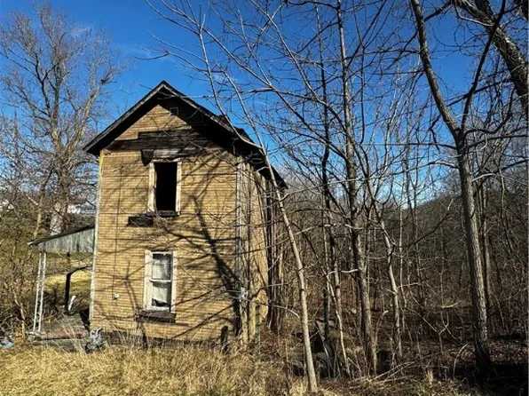 605 3rd St W, Brownsville, PA 15417