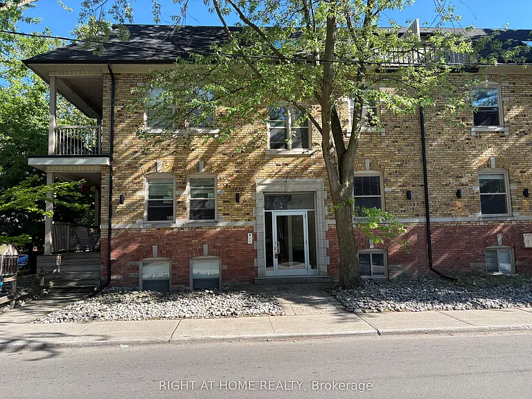 129 Ulster St #3 — Photo 1