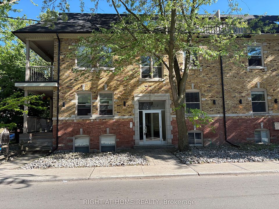 1st image of 129 Ulster St #3