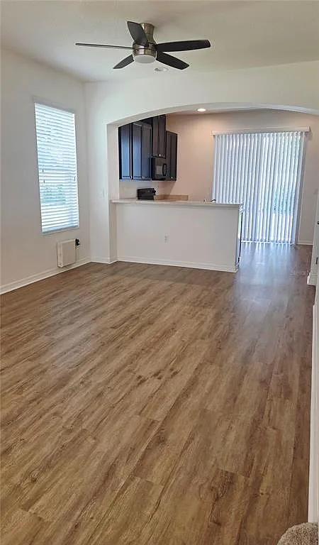 2 bed, 2.5 bath, 1176 sqft, $2,000 — Photo 2