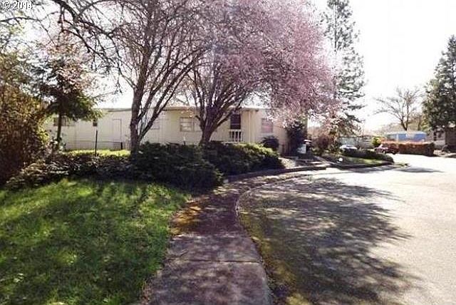 2nd image of 416 Glenda Ave