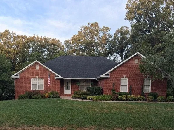 46 Barrington Cir, Paducah, KY 42003