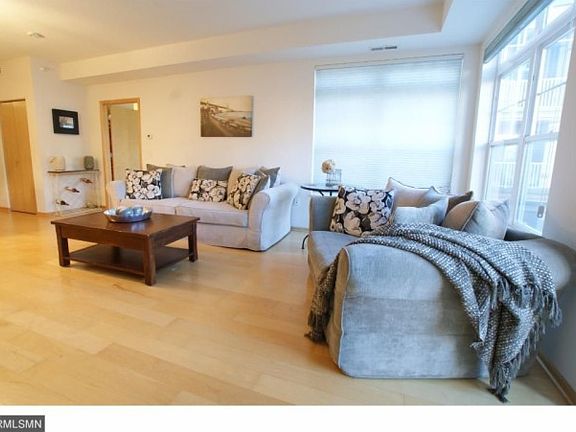 3rd image of 2540 38th Ave NE Unit 307