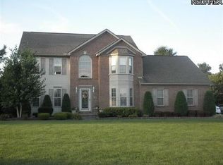 8104 Hunting Valley Dr, Boardman, OH 44512