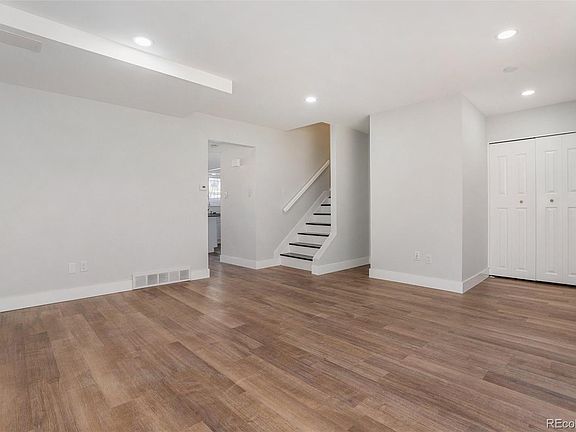 4th image of 9041 E Nassau Avenue