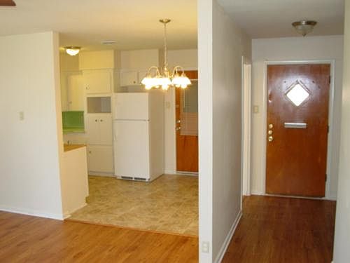 2nd image of 203 N Horne St