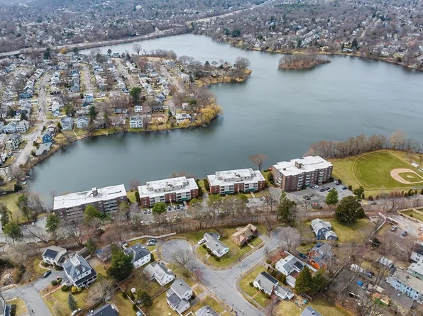 32 Hamilton Rd APT 308, Arlington, MA 02474