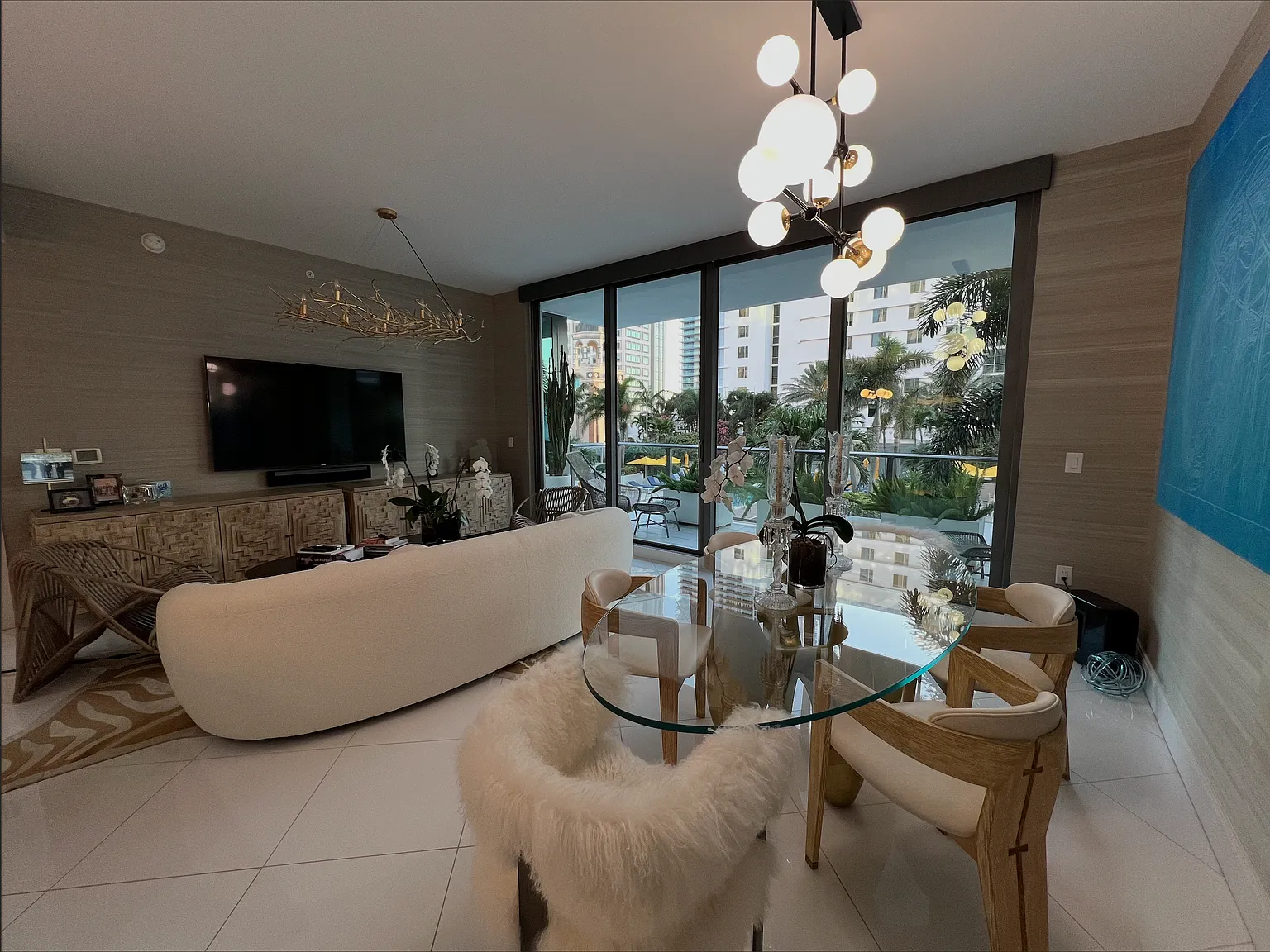 2 bed, 1402 sqft, $6,000 — Photo 3