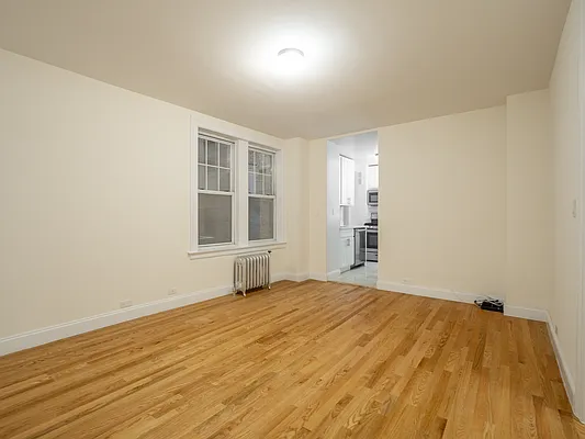 Rented by City Connections Realty | media 18