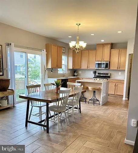 9411 Wood Creek Cir — Photo 11