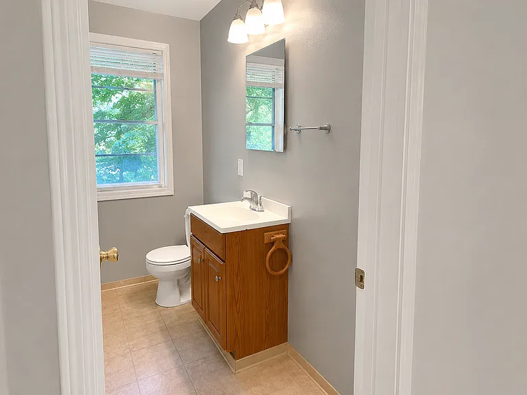 1121 & 1129 Magnolia Ave — Photo 13