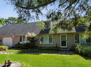 90 Cove Point Rd E, Charlestown, RI 02813