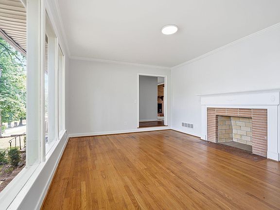 5th image of 109 Club View Dr