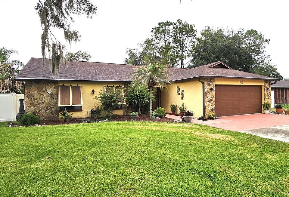 1st image of 812 SANDALWOOD DRIVE