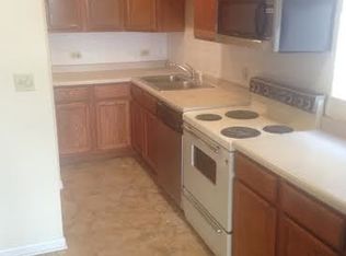 5715 N Ashland Ave, Chicago, IL 60660