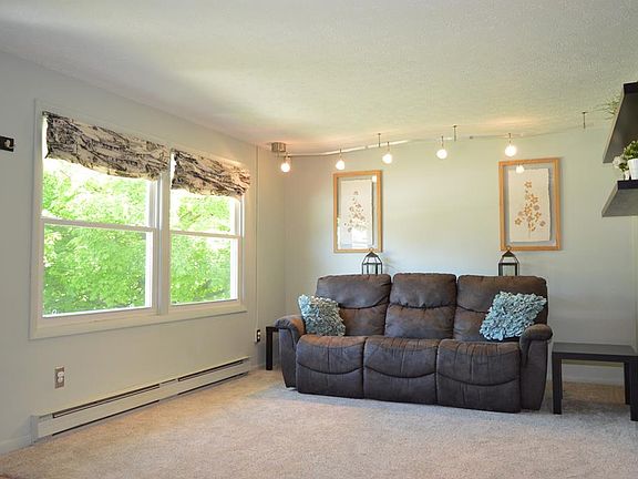 2nd image of 2286 Sprucewood Dr