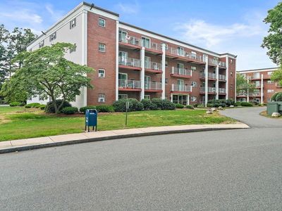 26 Greentree Ln APT 22, Weymouth, MA, 02190