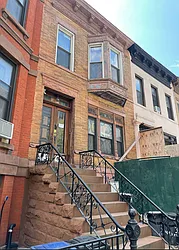 Rented by JB Mac Real Estate Inc.