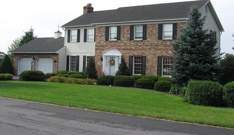 1st image of 4640 Hillview Dr