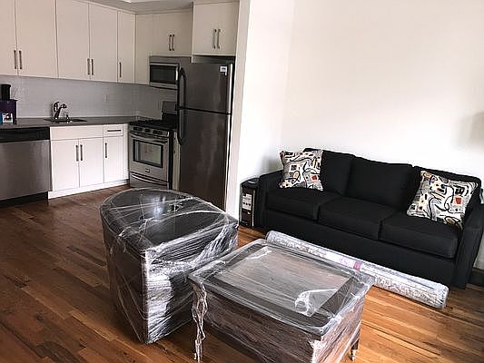 5th image of 3219 Irwin Ave #6F