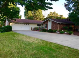 1229 Ridgewood Rd, Neosho, MO 64850