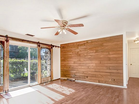 3rd image of 721 Tipperary Ct APT 1A