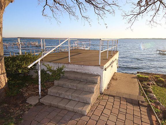 4th image of 24040 Stevens Cove Dr