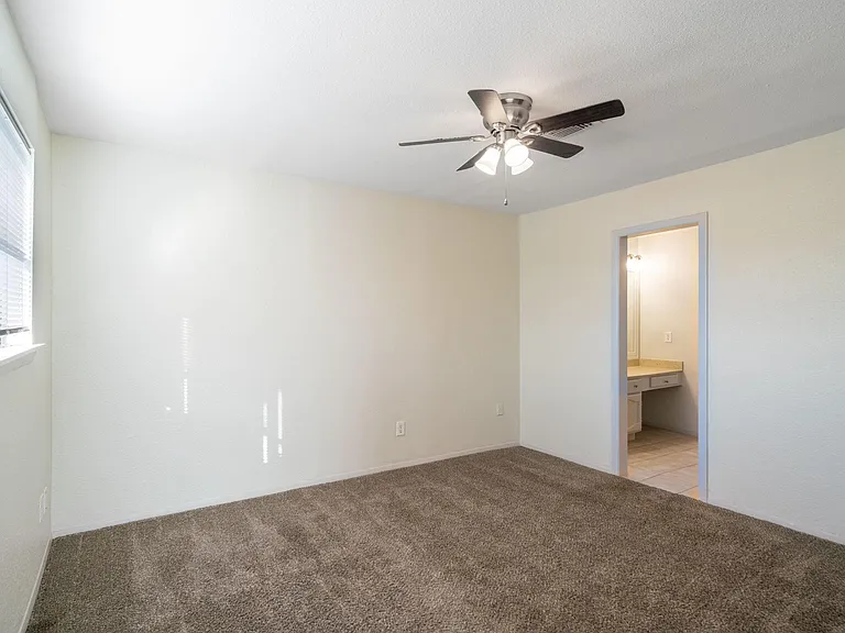 7847 Green Lawn Dr #7847 — Photo 17