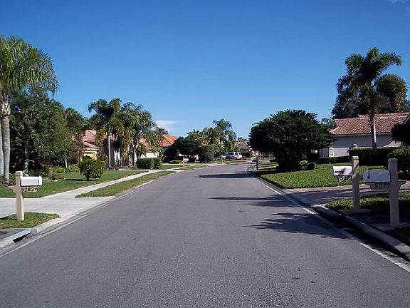 5th image of 5286 Far Oak Cir